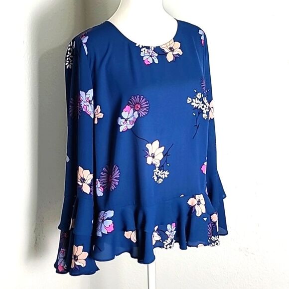 a.n.a Turquoise Blouse with Pink & Beige Flowers, Size Medium - Picture 2 of 10